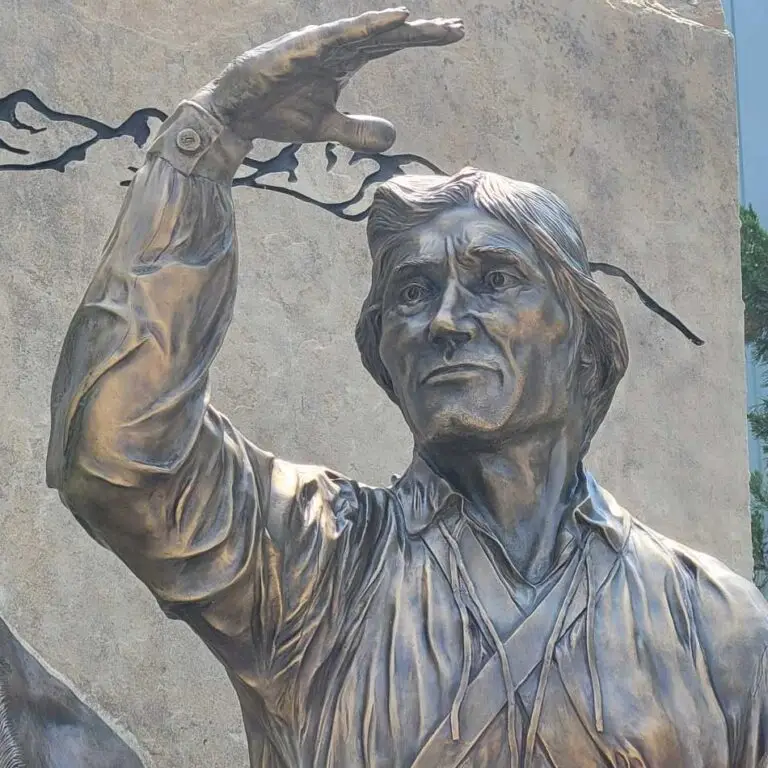 Jim Bridger statue in Independence, Missouri